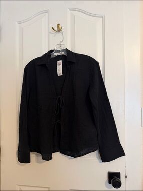 Abercrombie & Fitch Black Lightweight Buttonless Top